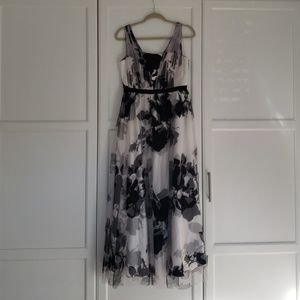 Adrianna Papell gown